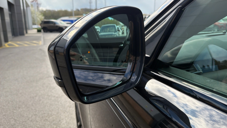 Land Rover Range Rover Velar 2.0 D200 MHEV Dynamic SE 5dr Auto Diesel Estate